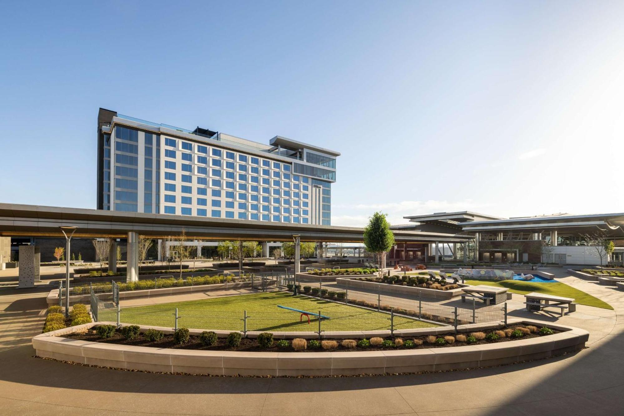 Hilton Bna Nashville Airport Terminal מראה חיצוני תמונה